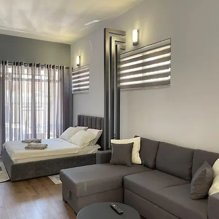 Charming Old Town Δυρράχιο